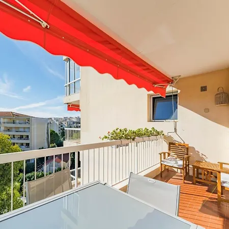Brand New 2 Bedrooms Heart Of
