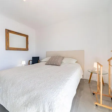 Brand New 2 Bedrooms Heart Of 公寓 *