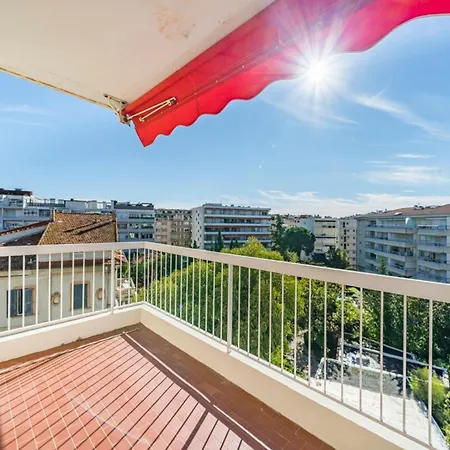Brand New 2 Bedrooms Heart Of 公寓