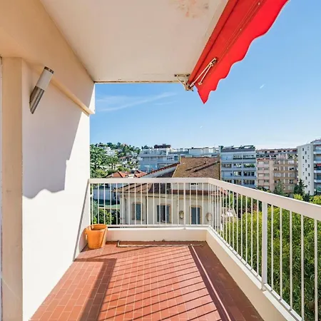 公寓 Brand New 2 Bedrooms Heart Of *