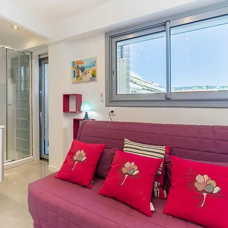 Brand New 2 Bedrooms Heart Of *